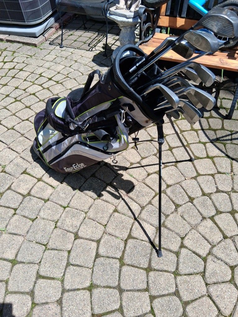 LYNX Golf clubs and drivers
