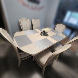 Dinning Table N Chairs