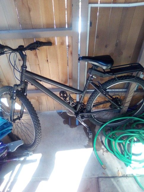 Roadmaster Mountain Bike 10 Speed