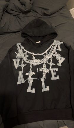 Vale hoodie pullover size medium