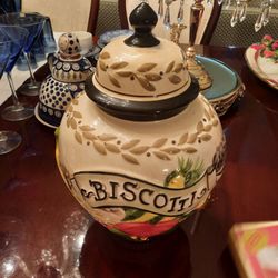 Biscotti container ceramic