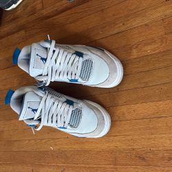 Air Jordan 4’s 