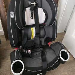 Graco 4Ever DLX 4-in-1 Car Seat