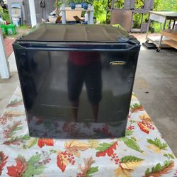 Danby DCR050BLWEY-7 is a compact, black, 1.7 cubic foot mini-refrigerator