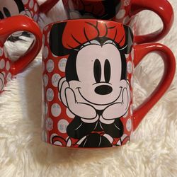 New Minni Mouse Mug Whit Dots 