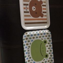 Animal print trays in excellent condition
