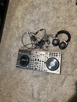 Numark turn table