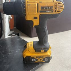 Dewalt Cordless Drill + Battery