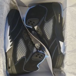 Jordan 5 Black Carolina Size 9