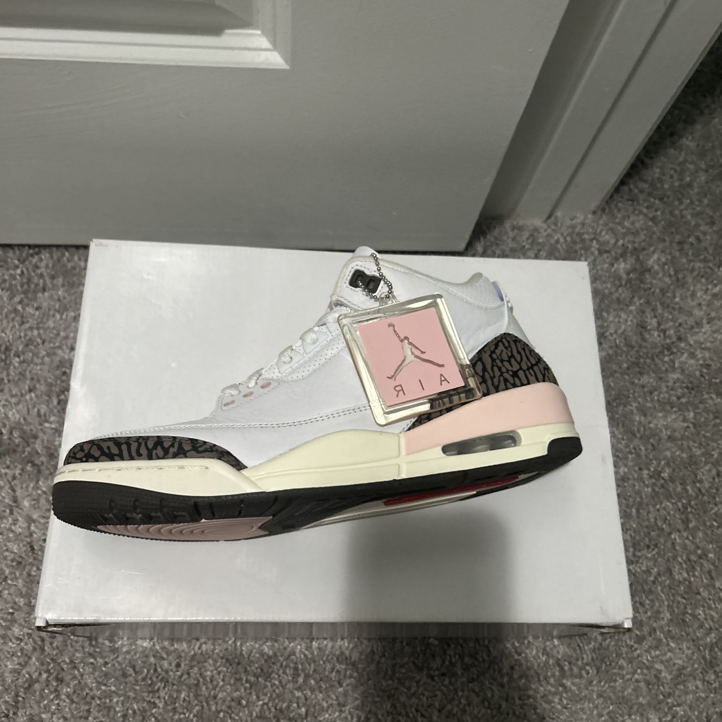 Jordan Retro 3 Neapolitan Dark Mocha 