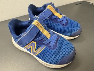 New Balance Toddler Shoes - size 5.5