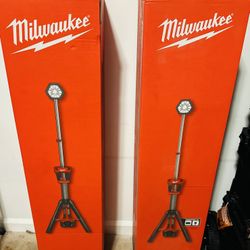 💥MILWAUKEE ROCKET LIGHT💥