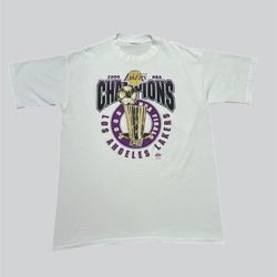 Los Angeles Lakers NBA Finals Champions 2000 vintage white and purple T shirt Size XL