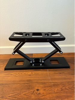 Full Motion TV Wall Mount