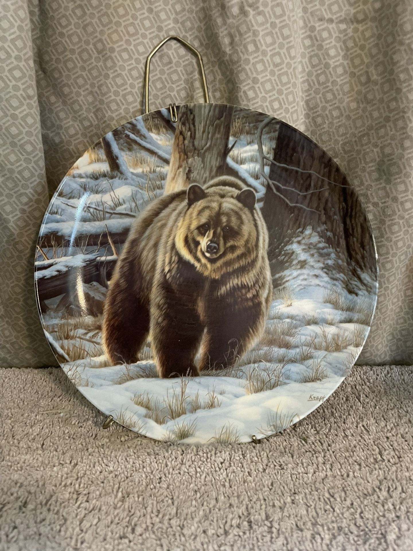 Grizzly bear glass collectible plate