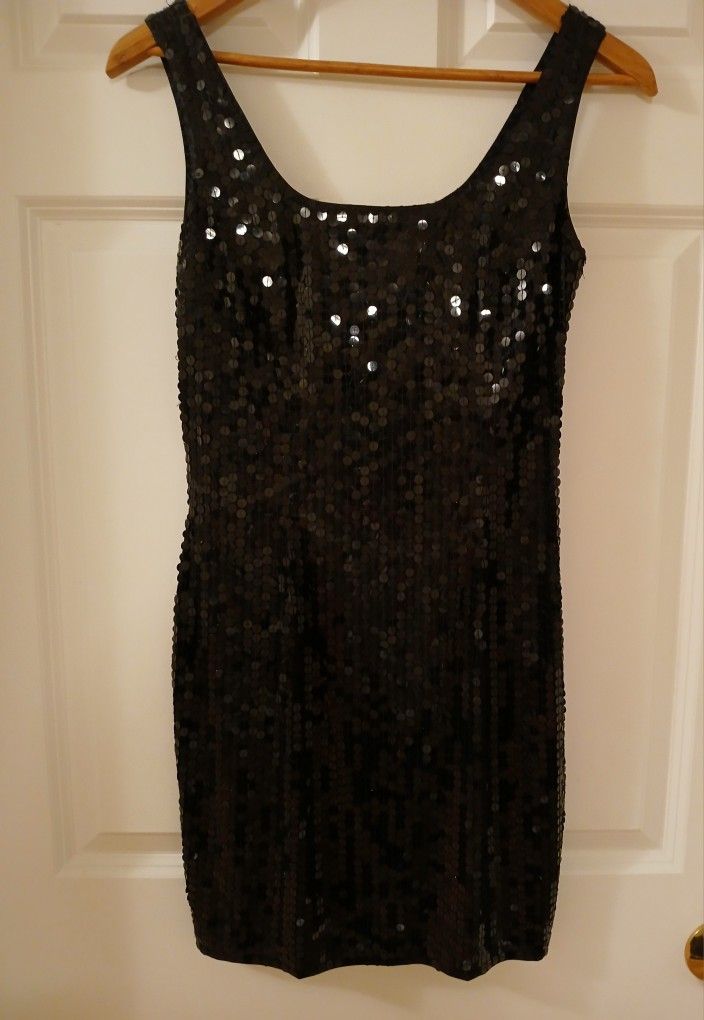 PAPELL BOUTIQUE EVENING  size 6 Sequined Cocktail Dress