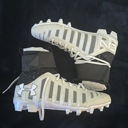 Under Armor Football Cleats Size 10