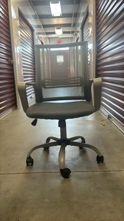 6 Mesh Office Chairs – $45 Each | $200 for All 6
