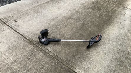 Black & decker trimmer