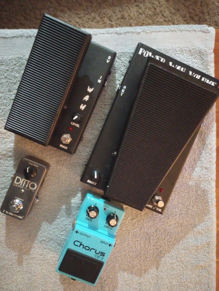 Guitar Pedals 4 mint Condition