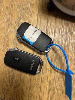 Two Original OEM Key Fobs for 2025 Kia Sportage — $190 for Both