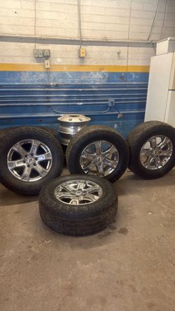 Ford F150 18-inch Chrome Wheels (4 Tires)