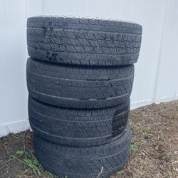 275/65R18 Tires 