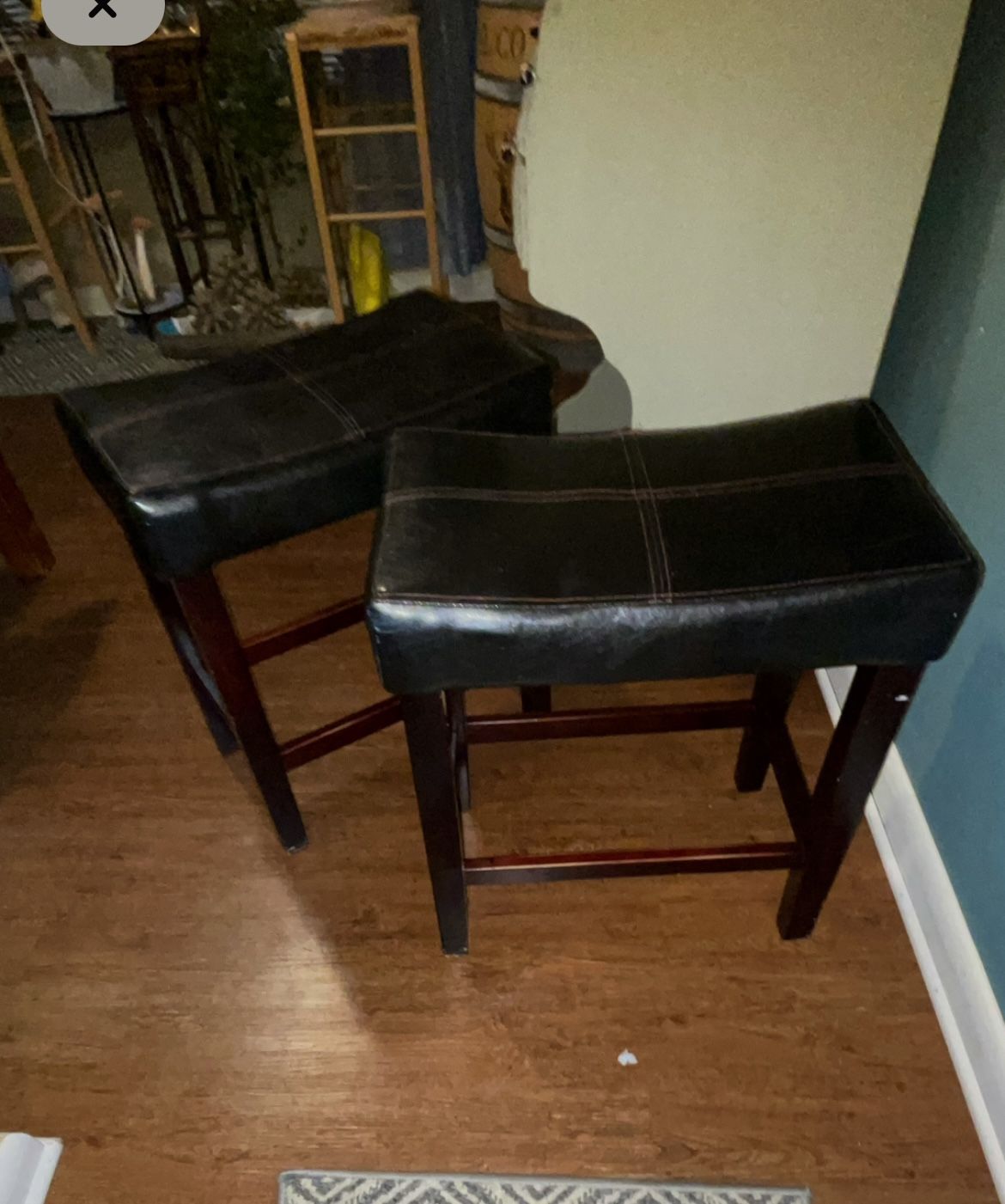 Nice Leather Top Cushioned Stools