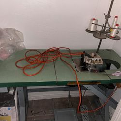 Sewing Machine (Máquina De Coser Industrial)