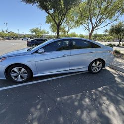 2013 Hyundai Sonata Hybrid