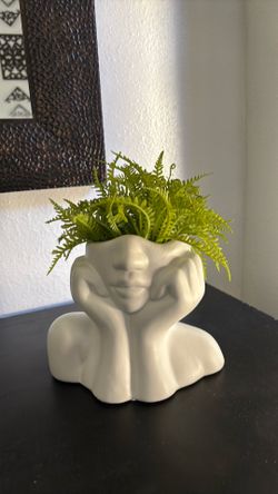 Decorative vase
