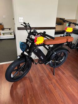 OPEN BOX, FULLY ASSEMBLED Electric Bike TST X6 Moped-Styled E-Bike