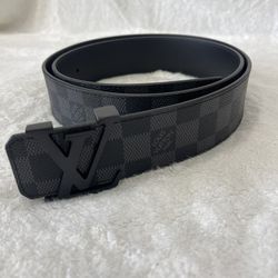 LV Belt Initiales for Sale in Bloomington, CA - OfferUp