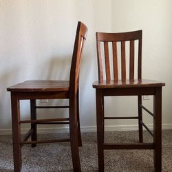 Foldable Round Table And Two Chairs 