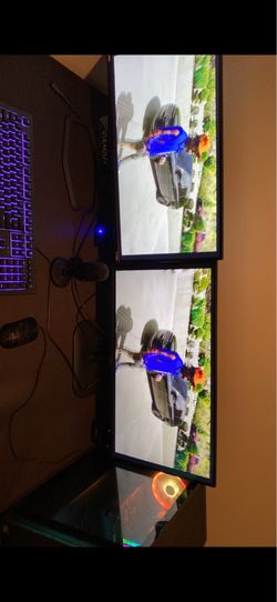 2 monitors, g-wolves mouse & razor mini keyboard