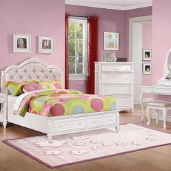 New Four Piece Full Size Bedroom Set For Bed Frame Dress And Mirror And Night Stand