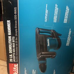 Mikita -14 Amp SDS-max Corded Variable Speed 20 Lb 