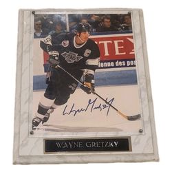 Wayne Gretzky Signed 8x10 Photo No COA LA Kings Autograph Plaque Storage Find