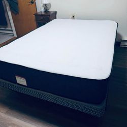 Queen Double Sided 10”thick brand New in box Delivery 🚚 available