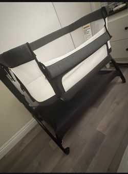 BabyBond Rocking Baby Bassinet 3-in-1