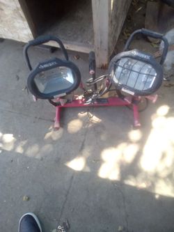 Husky Dual Head Work Light