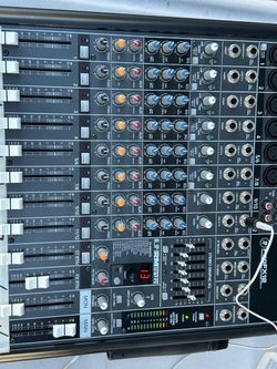 Mackie ProFX12 12-Channel Mixer