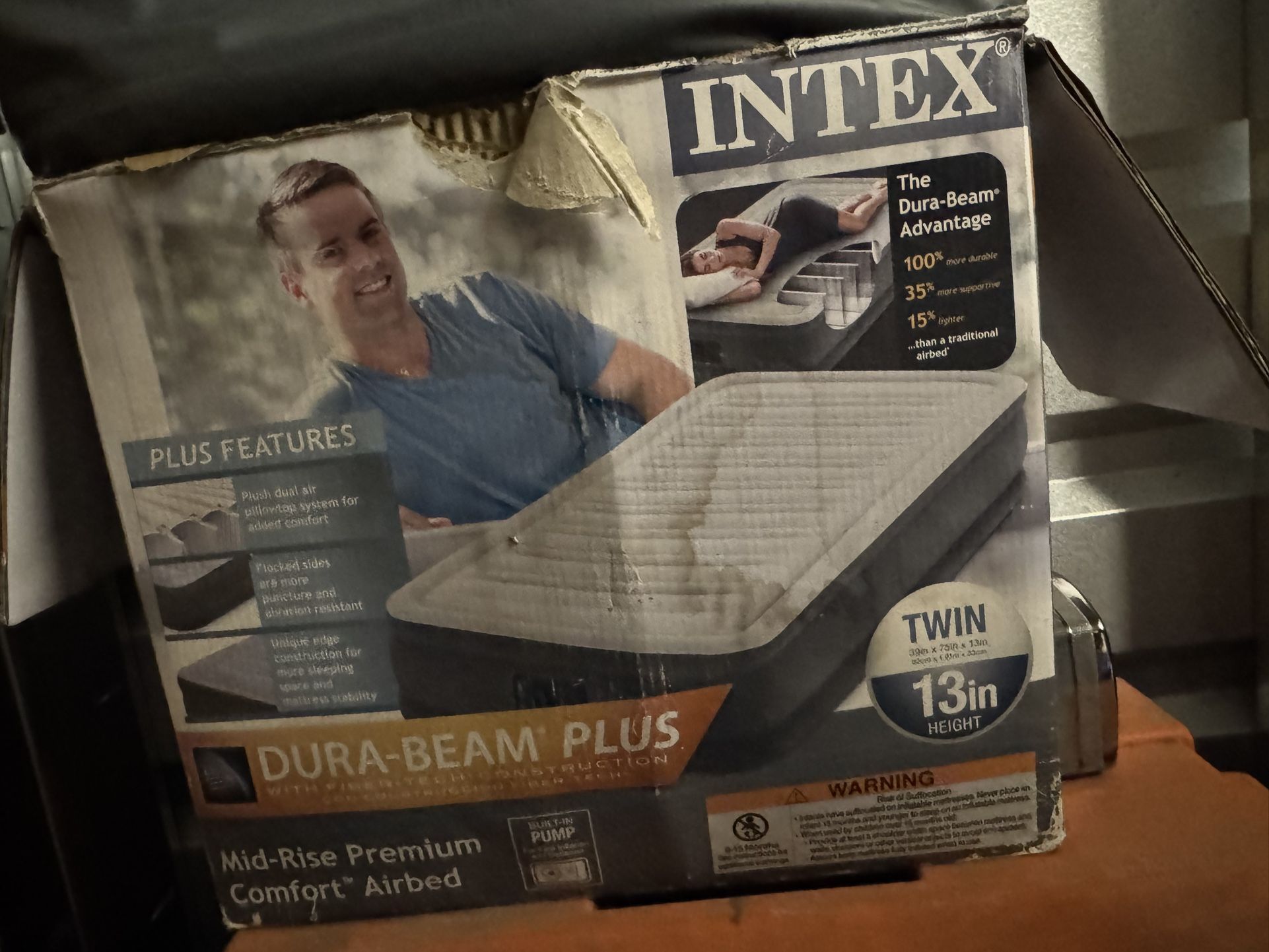 Index Durabeam Plus 13” Twin Premium air bed mattress with Built-In Air Pump