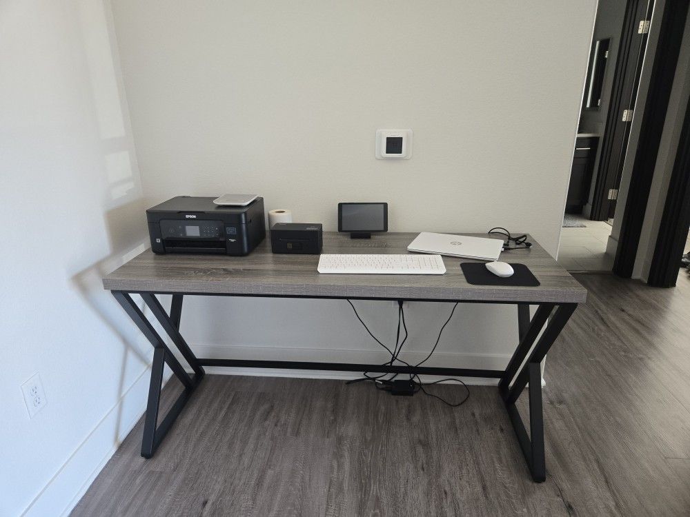 Desk table one week old