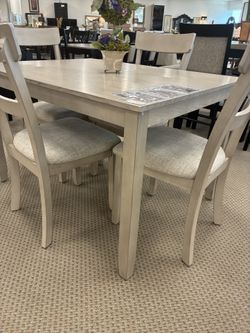 5pc Dining Room Table Set 