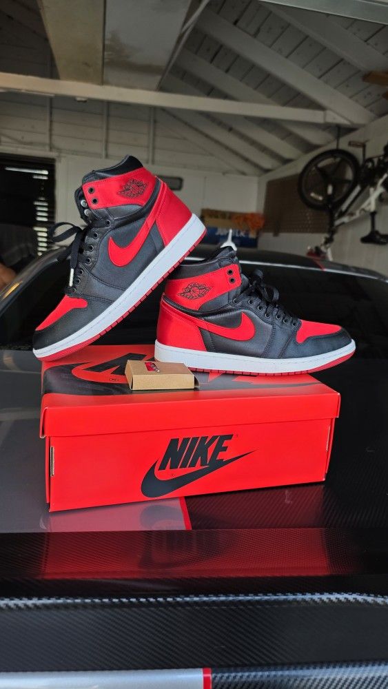 Air Jordan Retro 1 Satin Red
