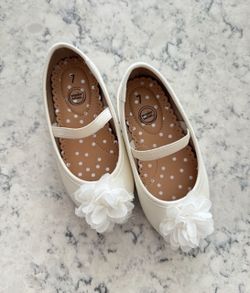 Toddler girl shoes size 8