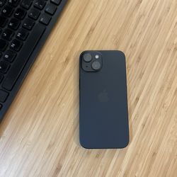 iPhone 15 Battery 100% Original ( Still Under Apple Warranty) - Unlocked 128gb Black Color 