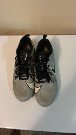 Nike football cleats Size 13 Men’s  retail $110