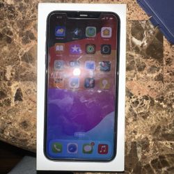 iPhone 11 Pro Max 64 Gb UNLOCKED 
